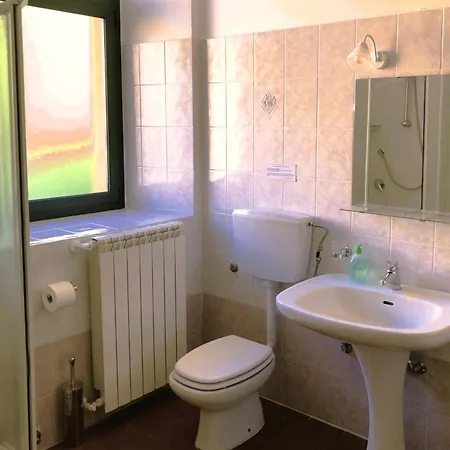 Lunigiana Experience شقة *