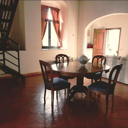 Lunigiana Experience شقة