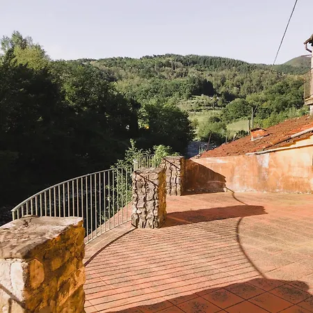 Lunigiana Experience شقة *